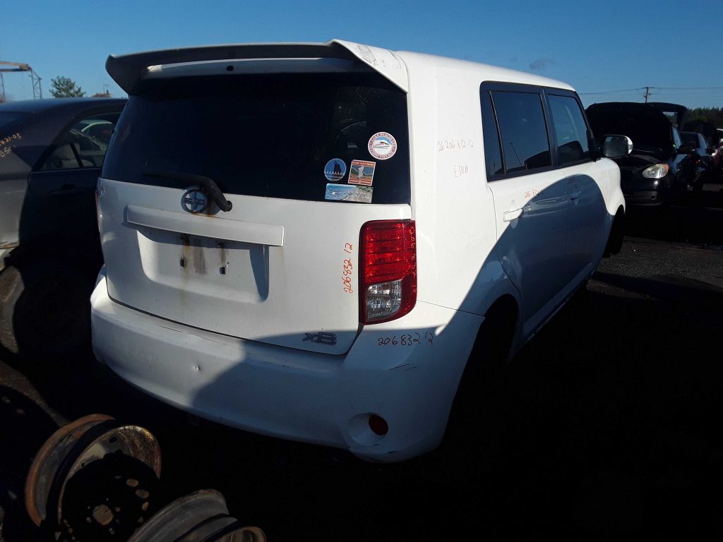 SCION XB 2012