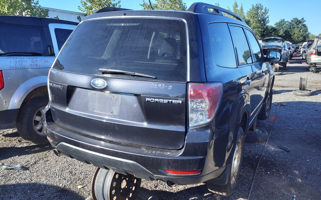SUBARU FORESTER 2010