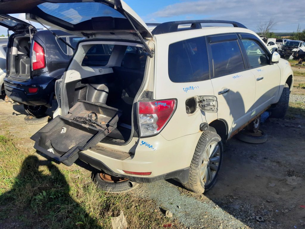 SUBARU FORESTER 2011