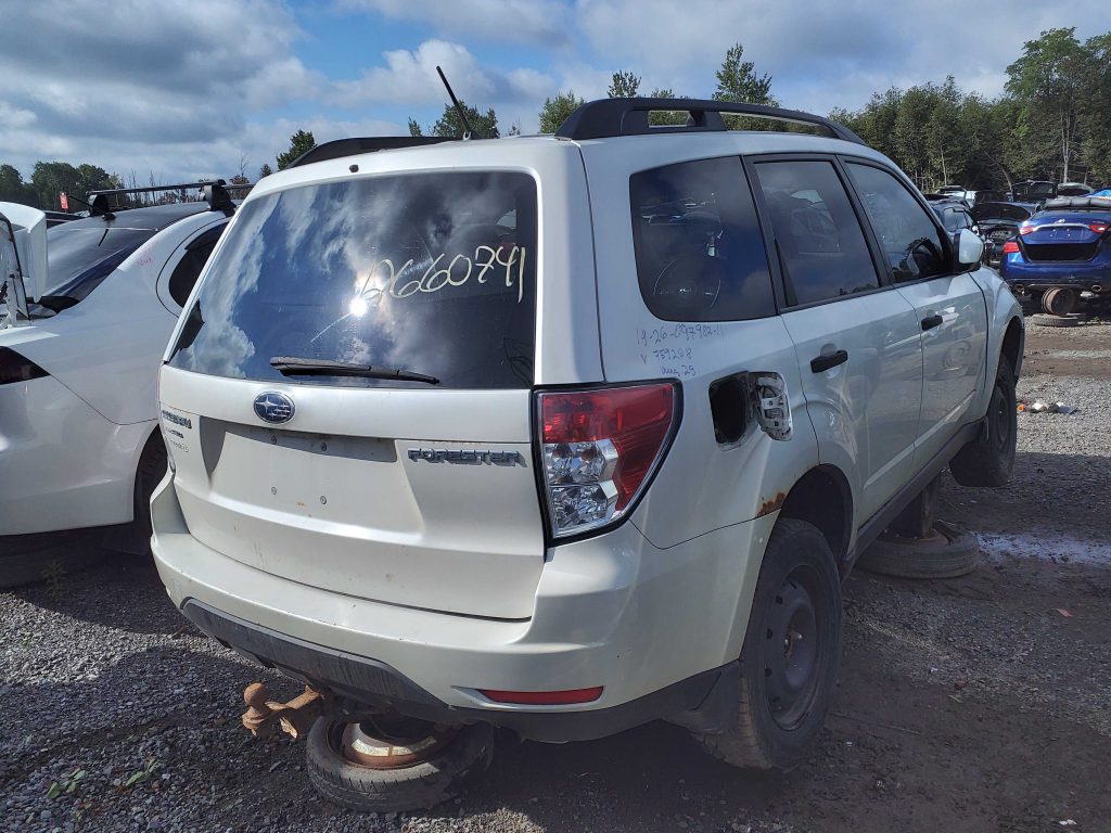 SUBARU FORESTER 2011