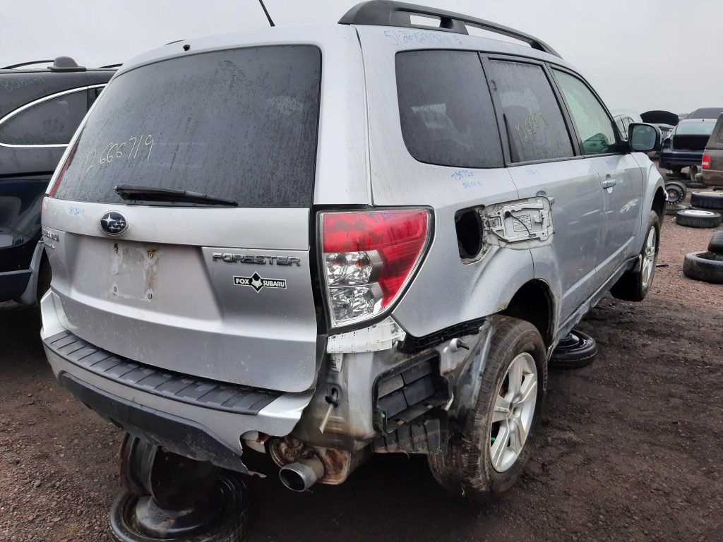SUBARU FORESTER 2011