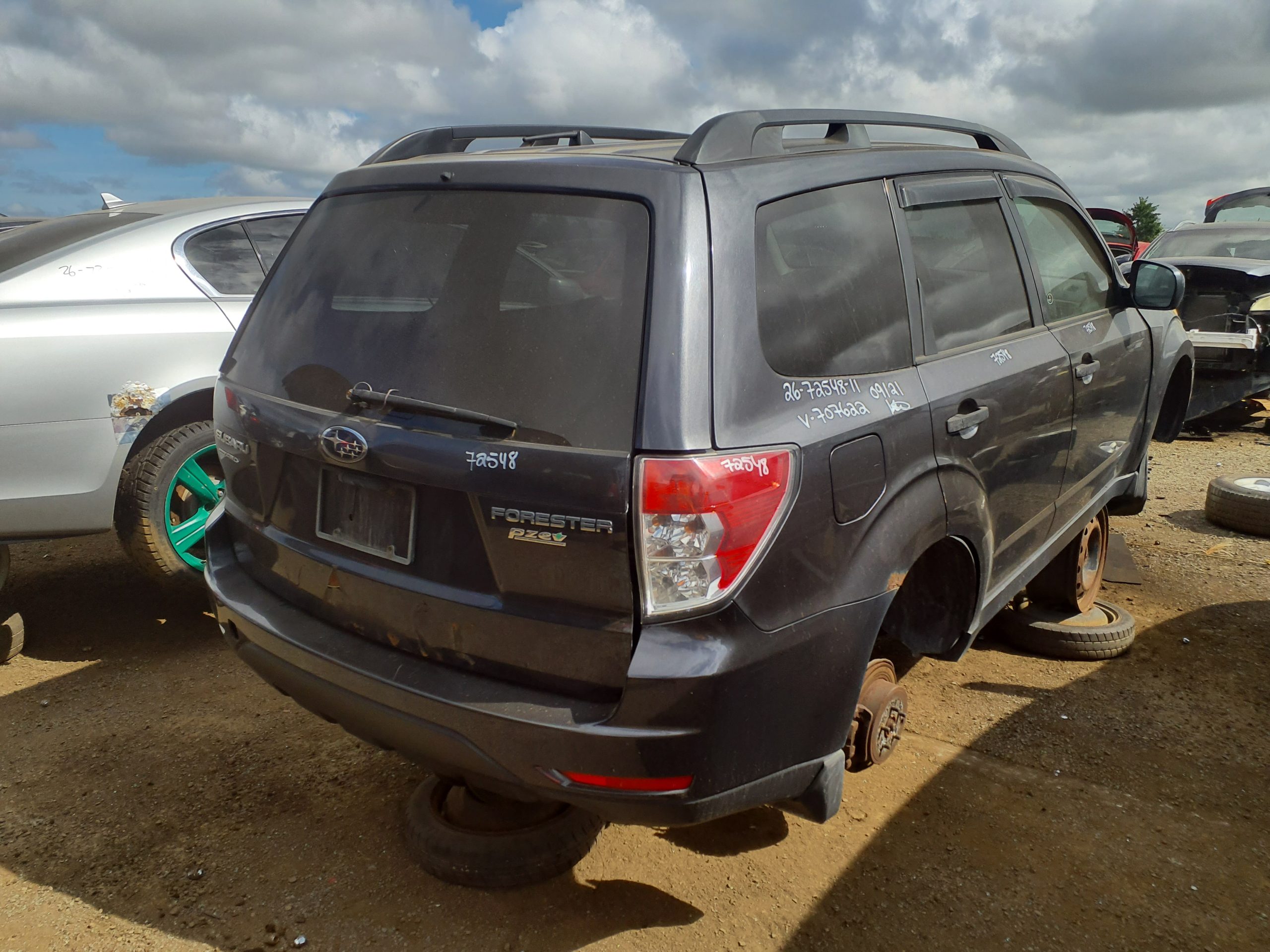 SUBARU FORESTER 2011