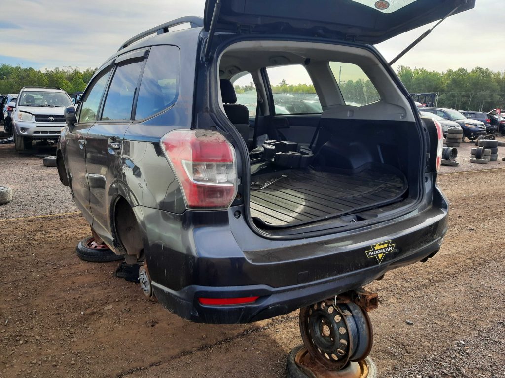 SUBARU FORESTER 2016