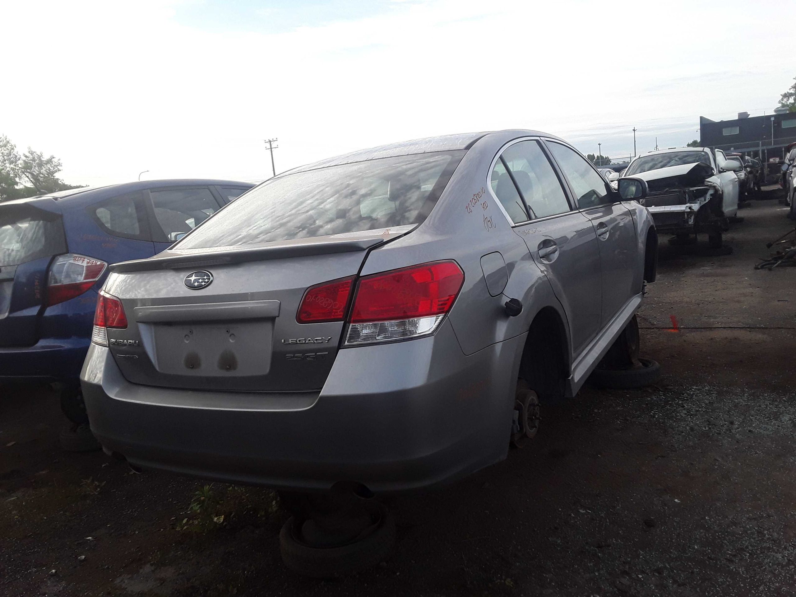 SUBARU LEGACY 2010