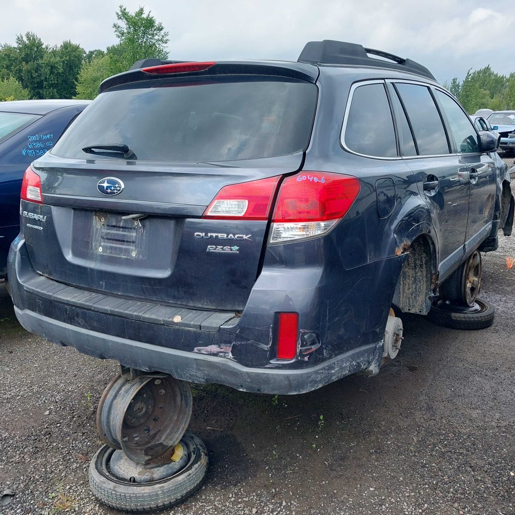 SUBARU OUTBACK 2011