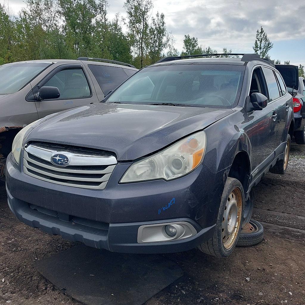 SUBARU OUTBACK 2011