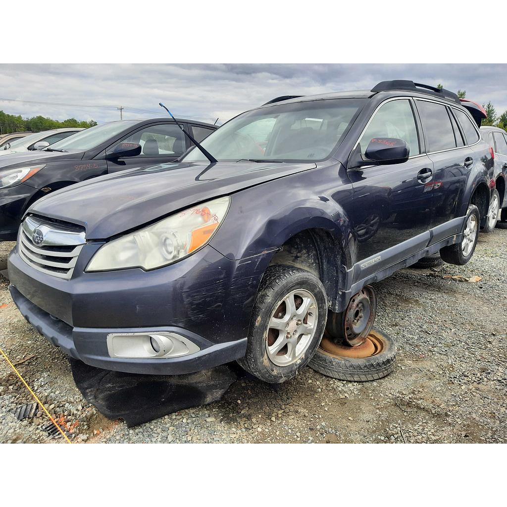 SUBARU OUTBACK 2012