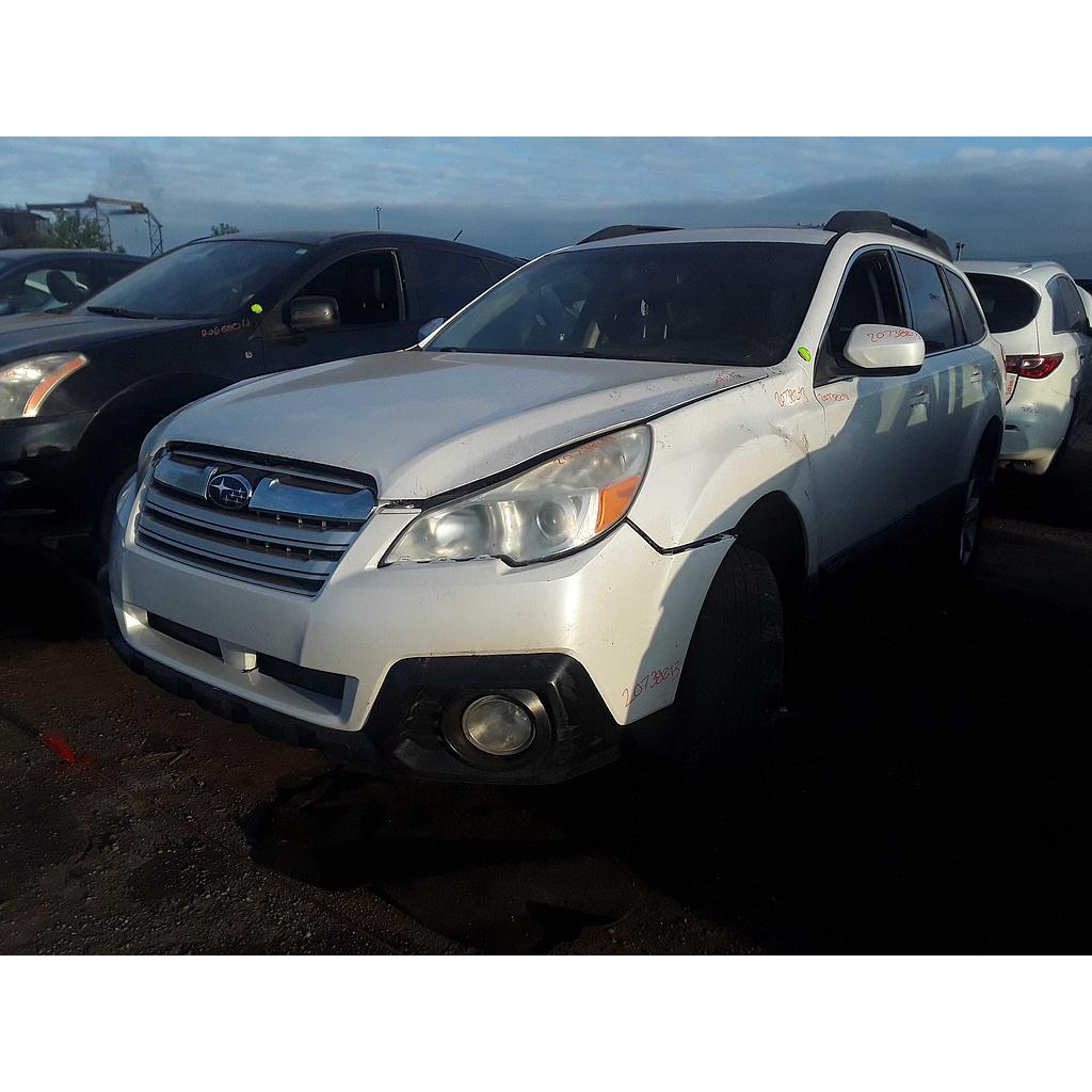 SUBARU OUTBACK 2013