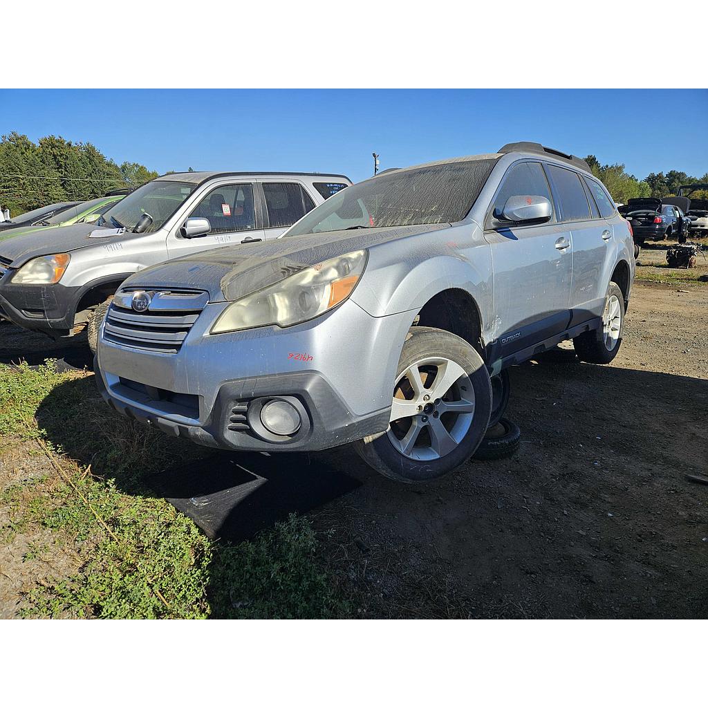 SUBARU OUTBACK 2013