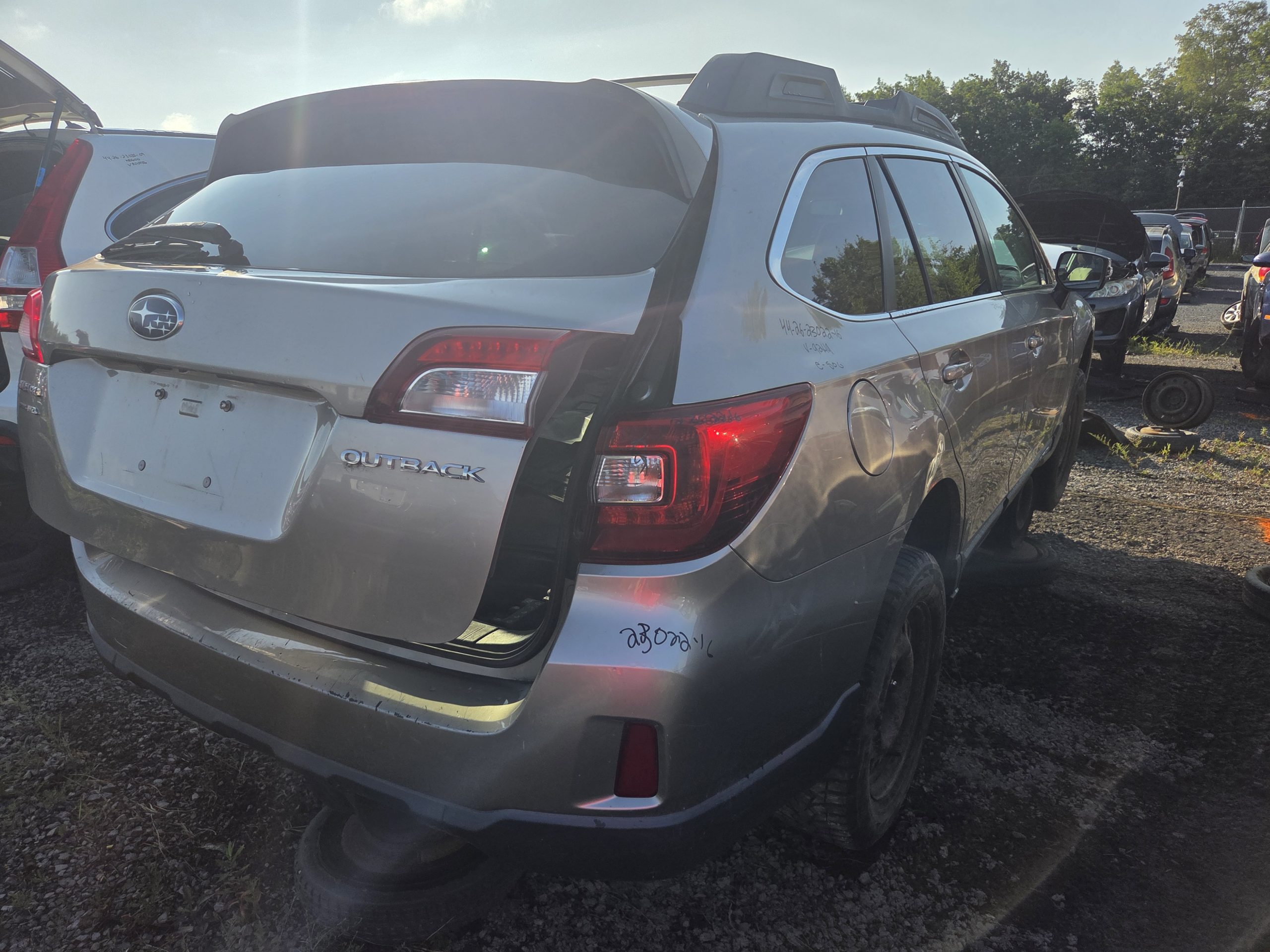 SUBARU OUTBACK 2016