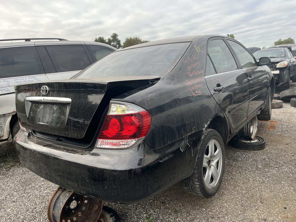 TOYOTA CAMRY 2003