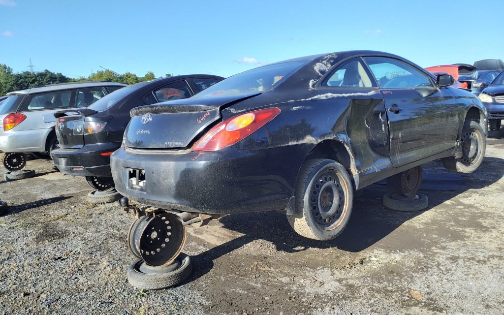 TOYOTA CAMRY 2004