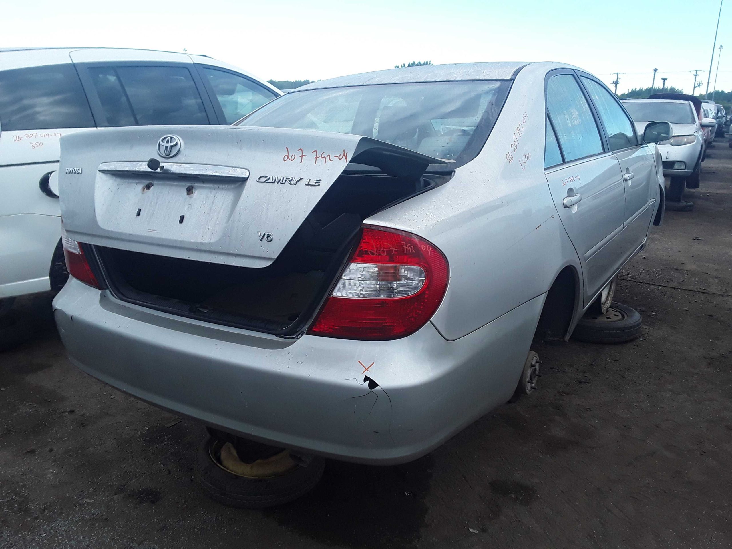 TOYOTA CAMRY 2004