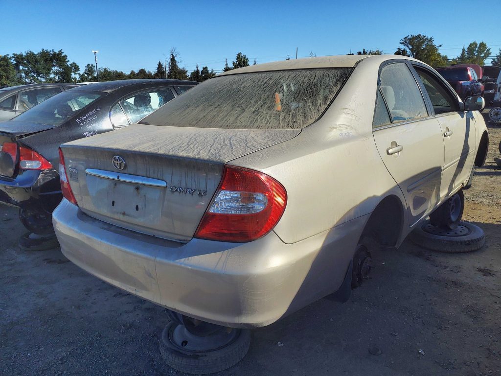TOYOTA CAMRY 2004