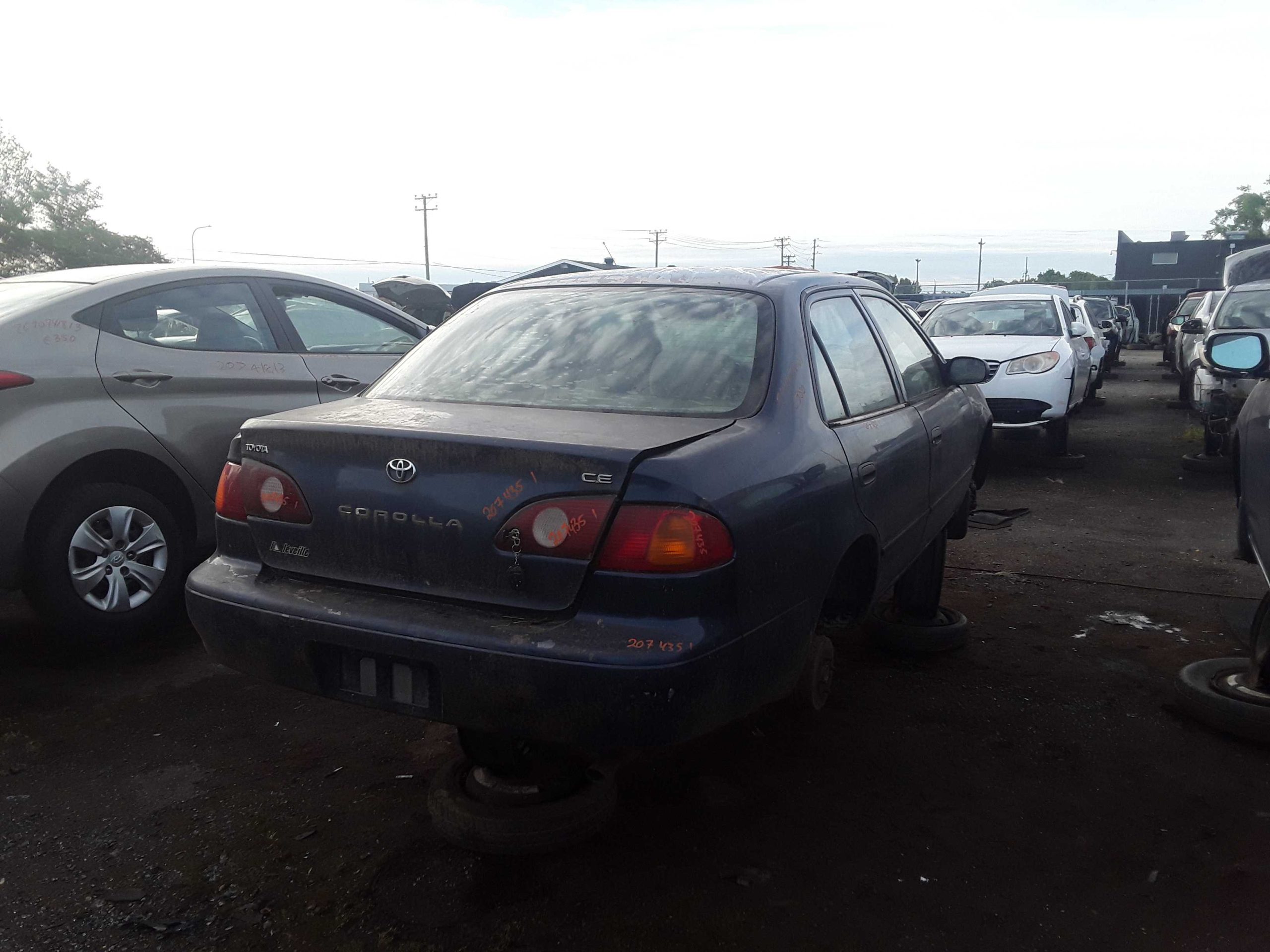 TOYOTA COROLLA 2001