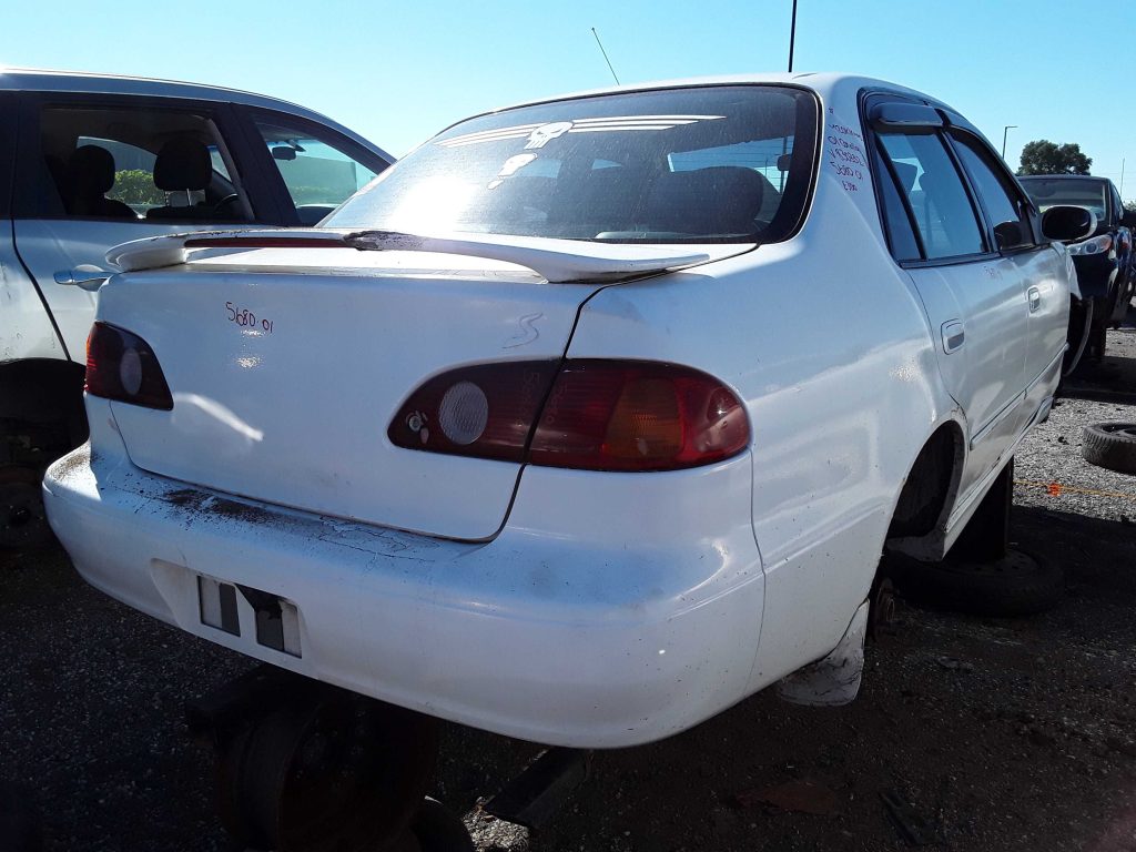TOYOTA COROLLA 2001