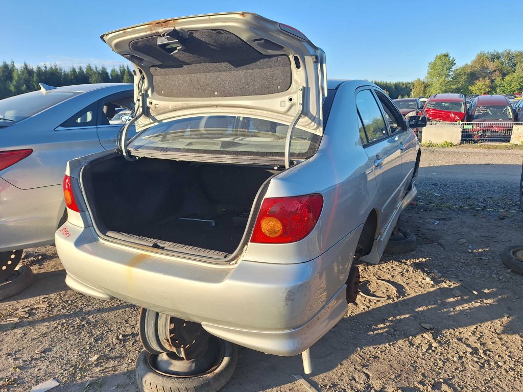 TOYOTA COROLLA 2004