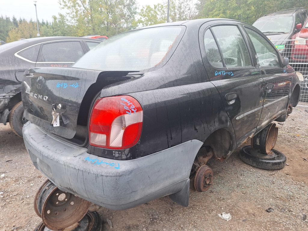 TOYOTA ECHO 2002