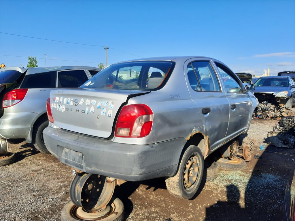 TOYOTA ECHO 2002
