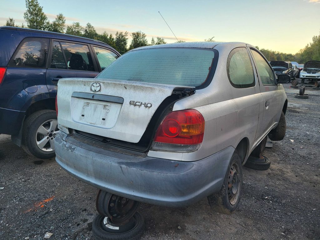 TOYOTA ECHO 2003