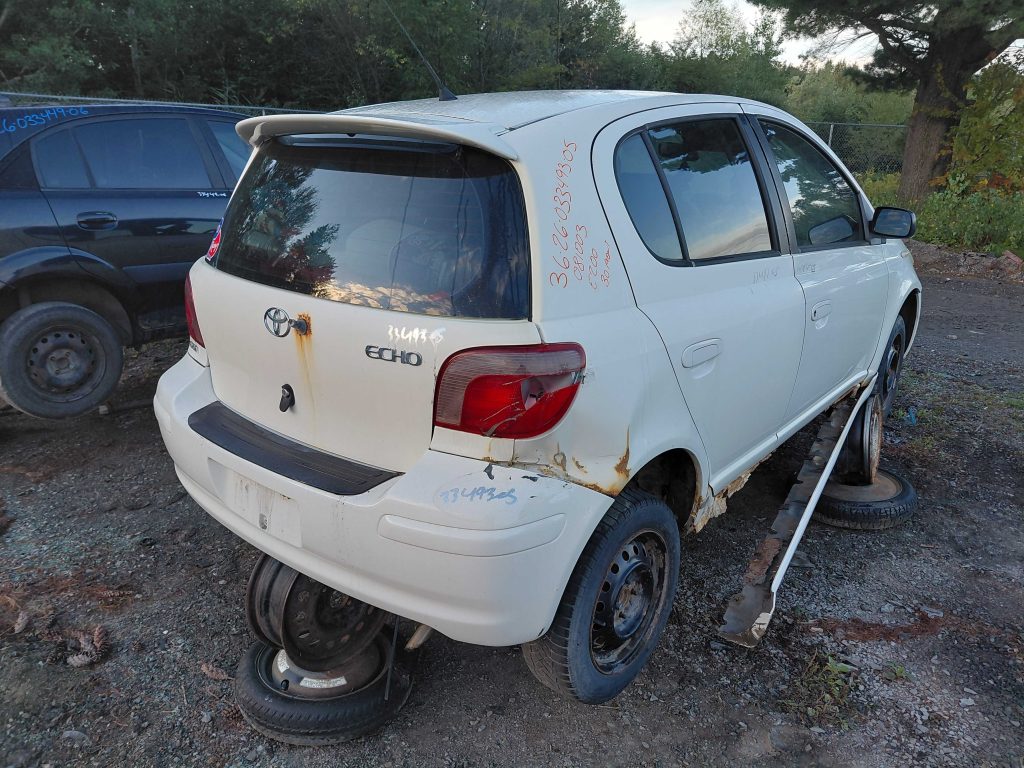 TOYOTA ECHO 2005