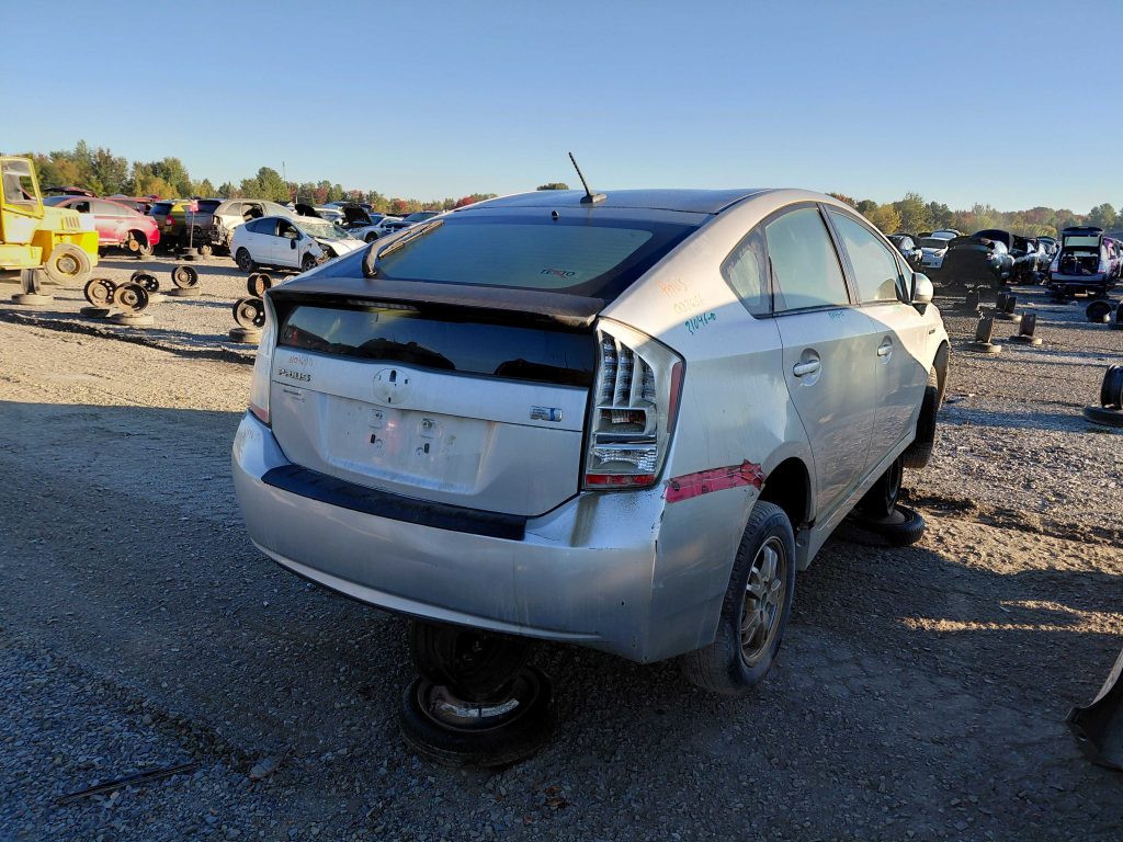 TOYOTA PRIUS 2010
