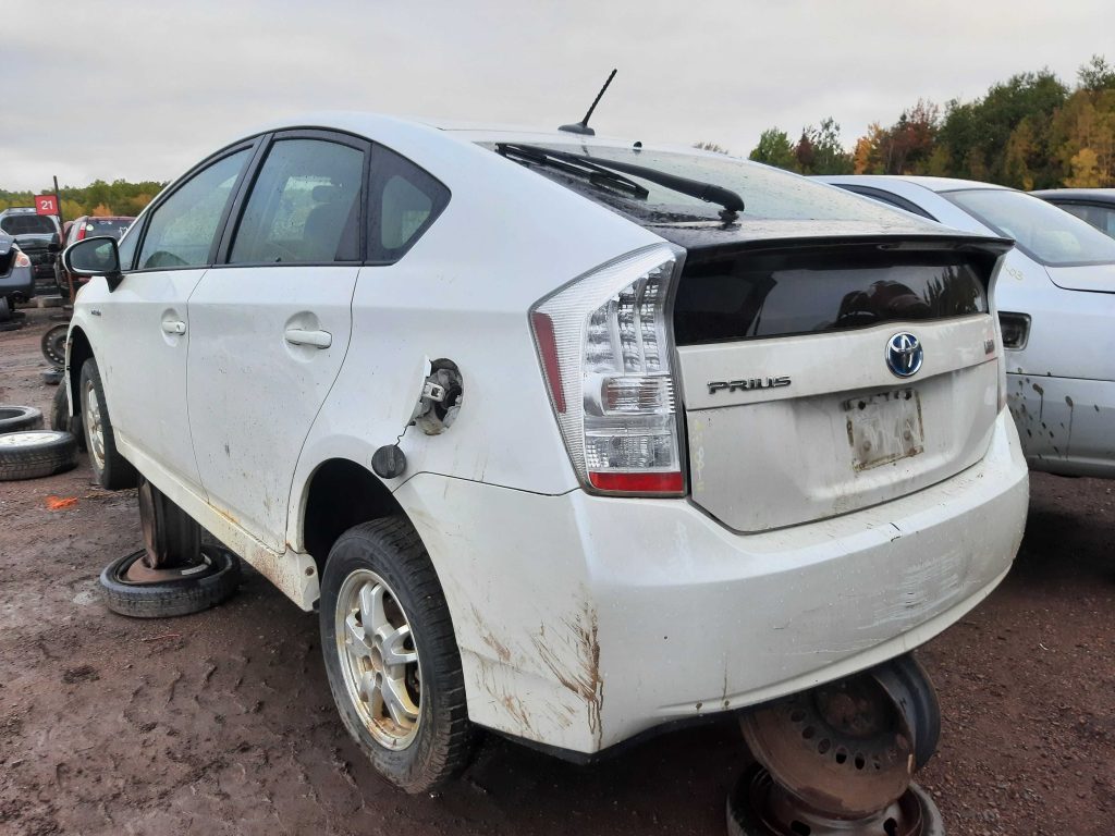 TOYOTA PRIUS 2011