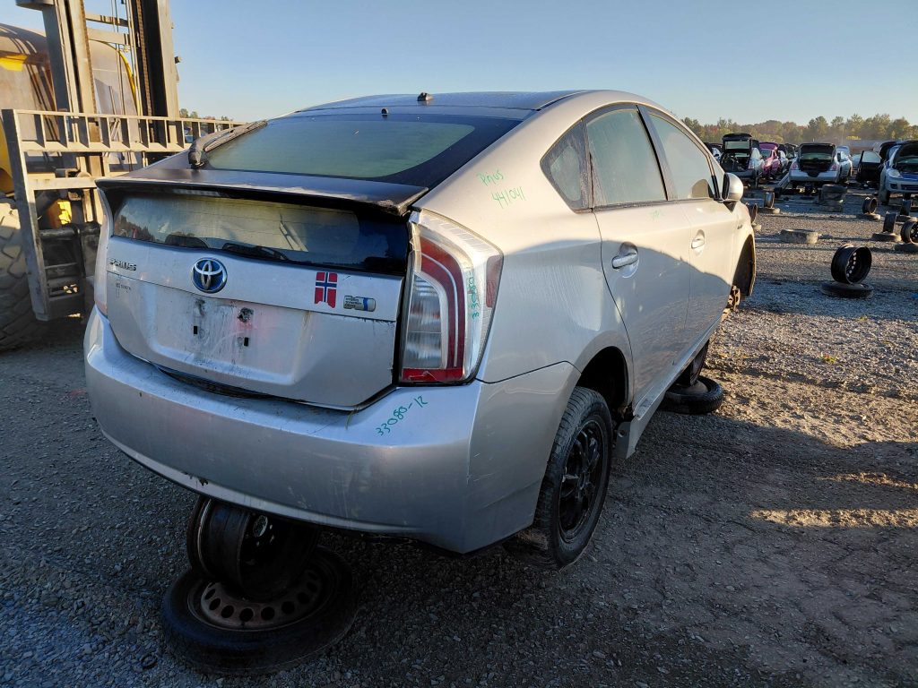TOYOTA PRIUS 2012