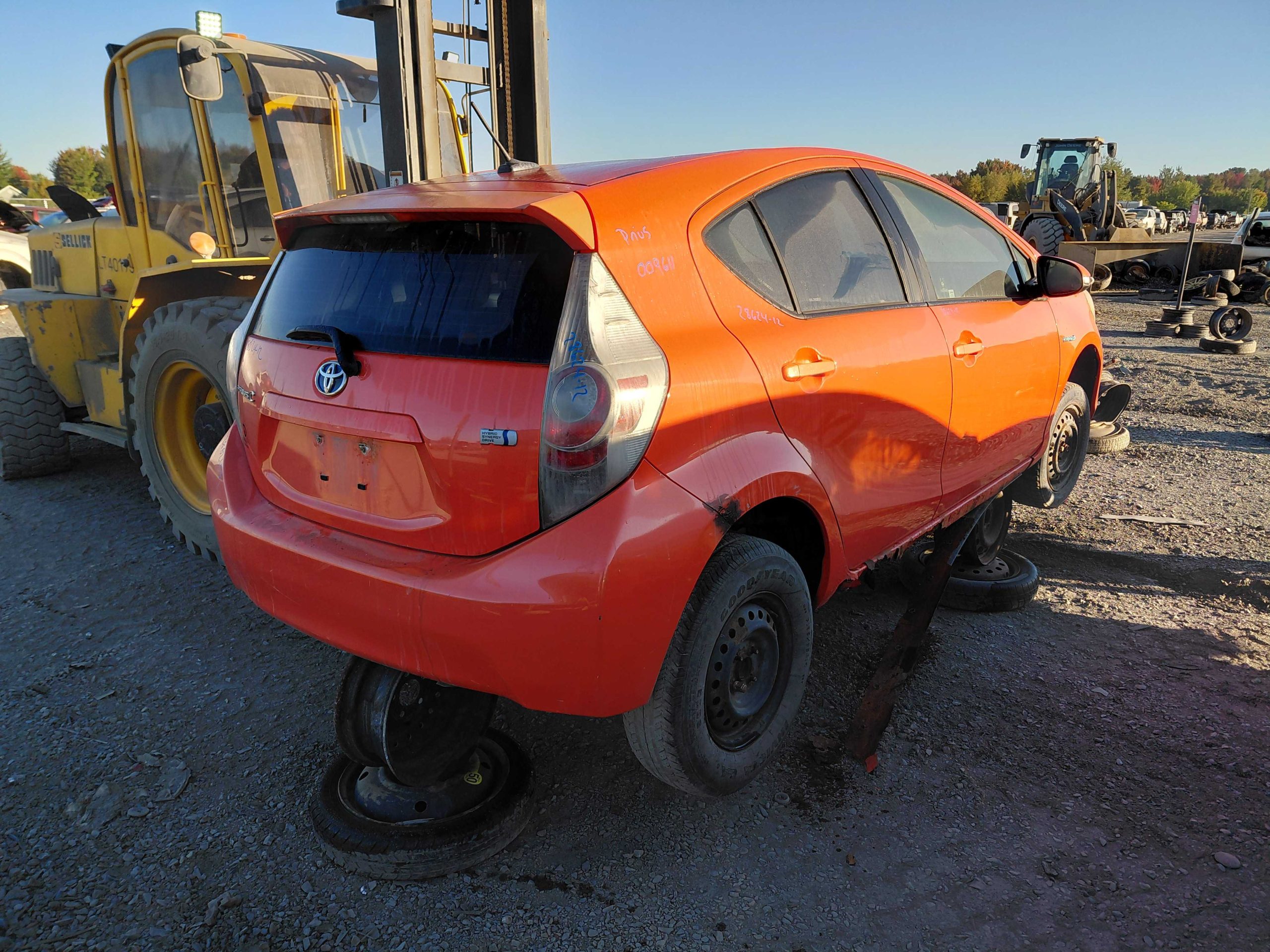 TOYOTA PRIUS 2012