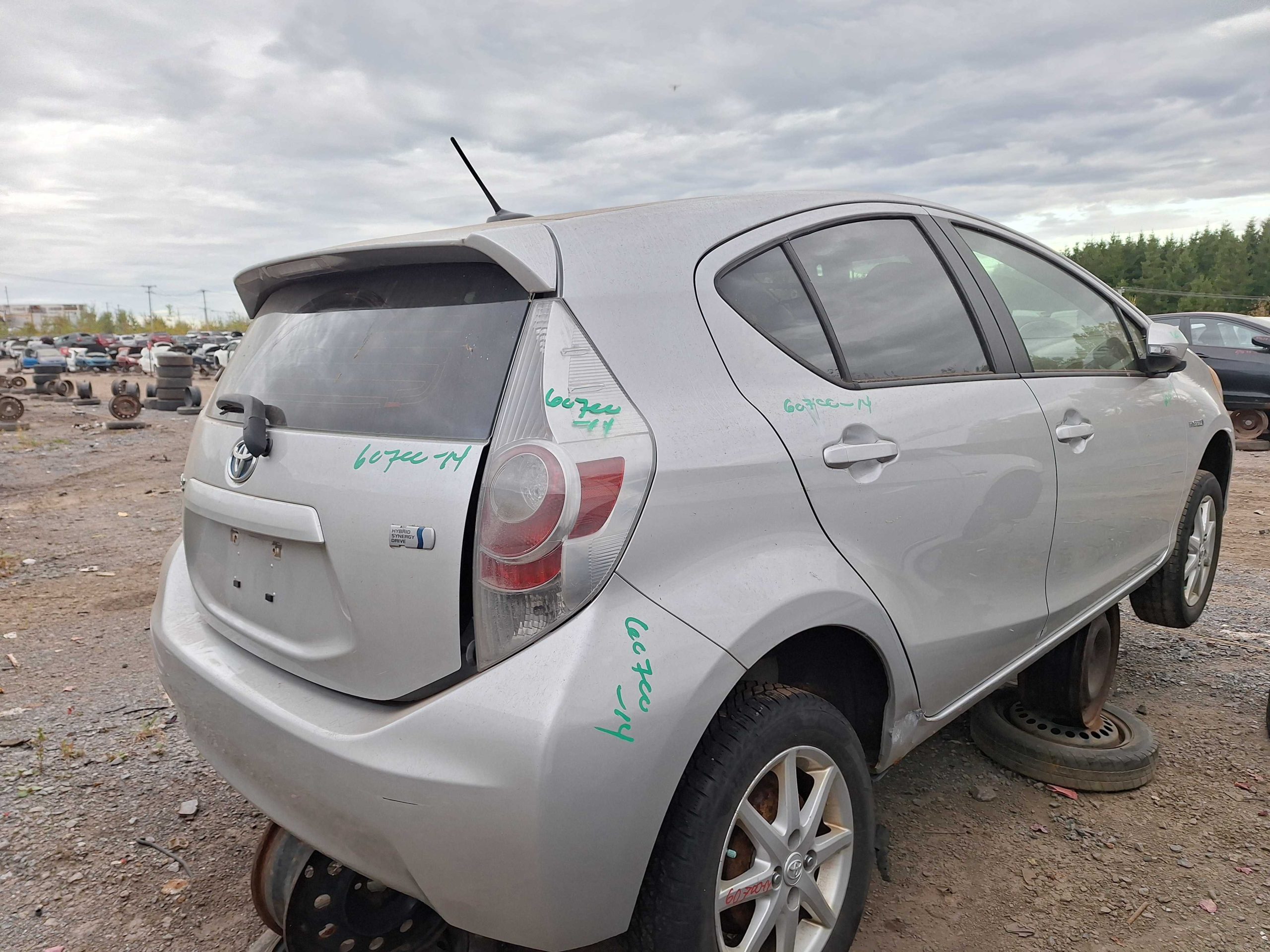 TOYOTA PRIUS 2014