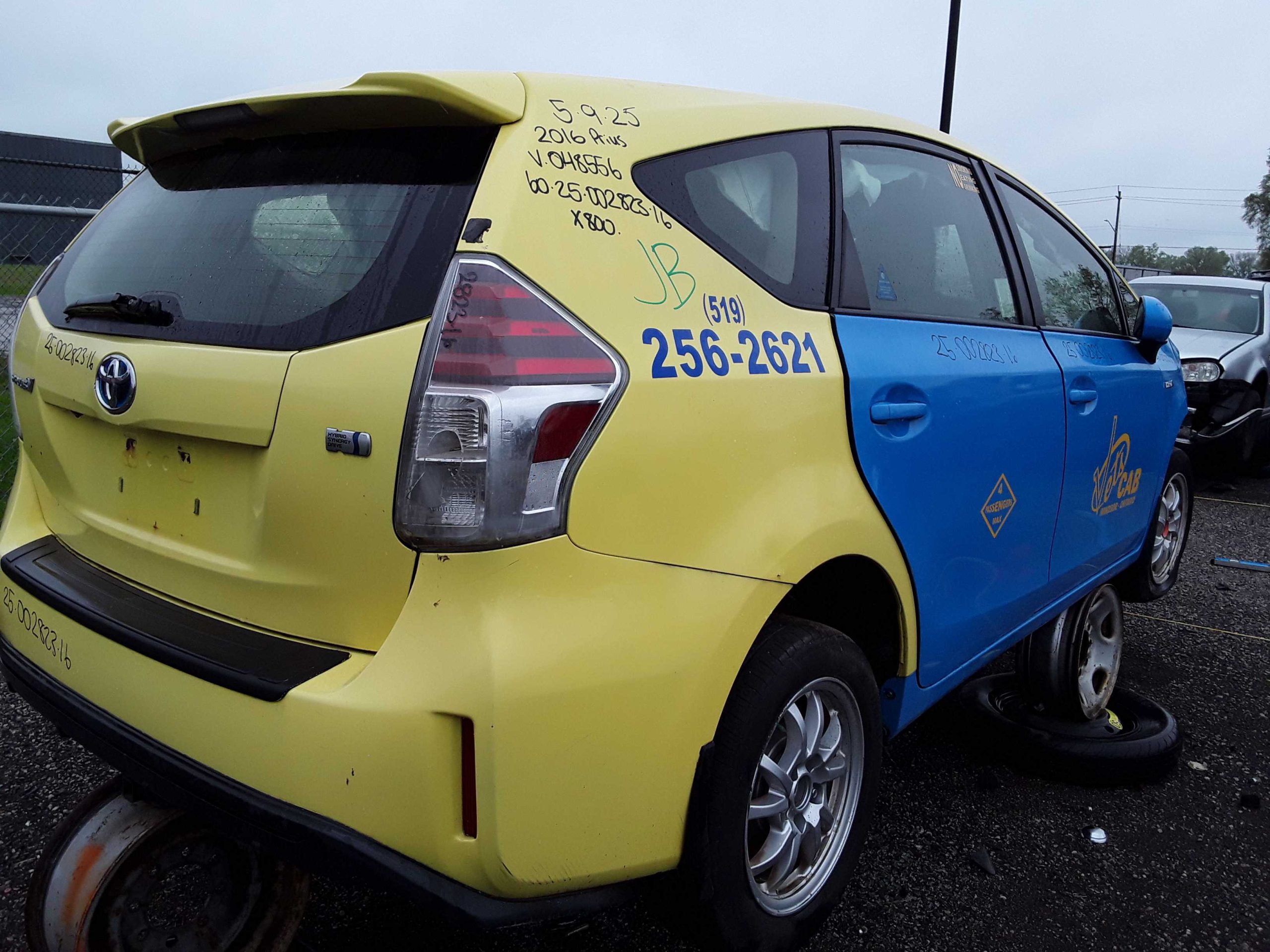 TOYOTA PRIUS 2016