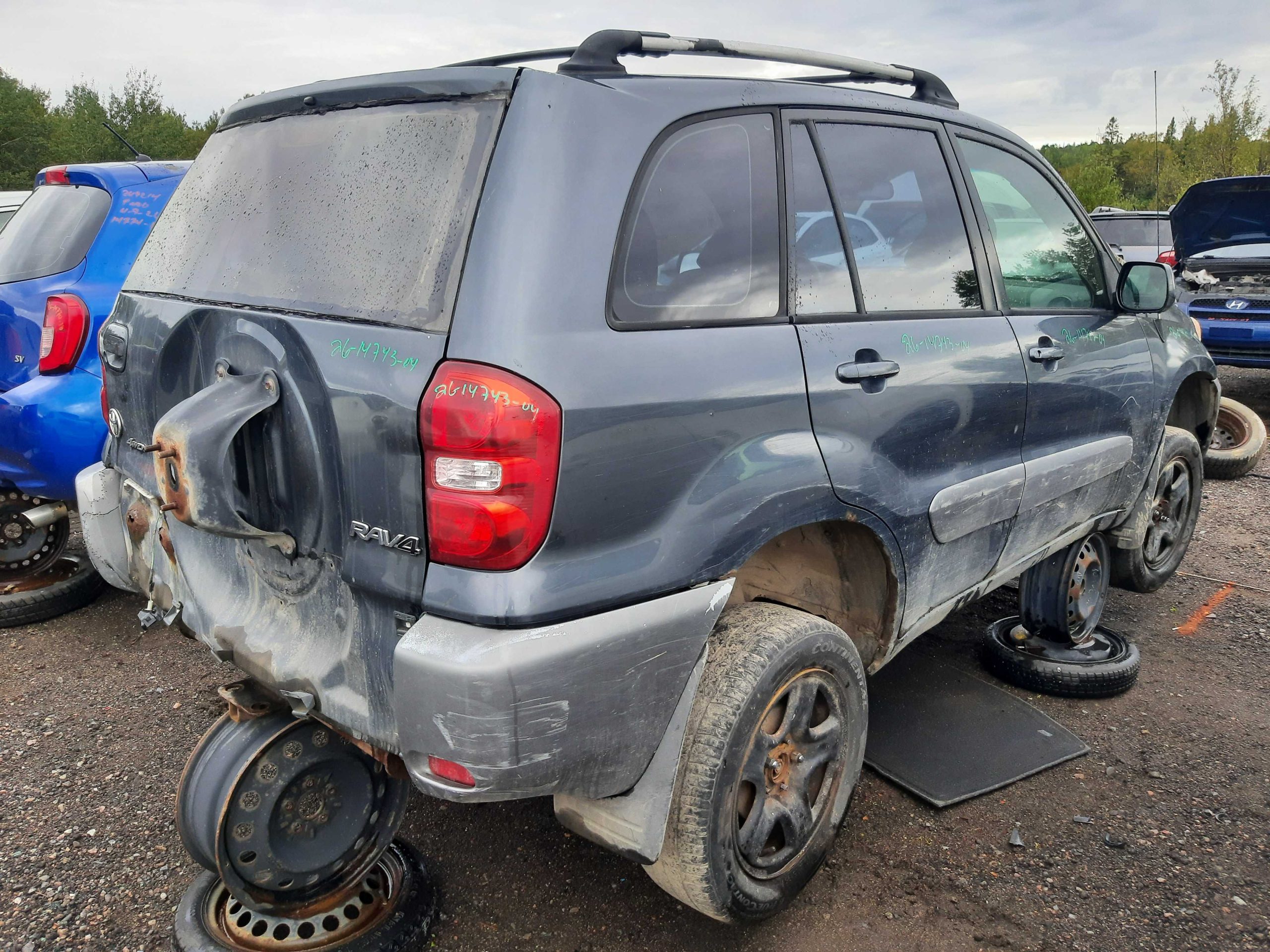 TOYOTA RAV4 2004