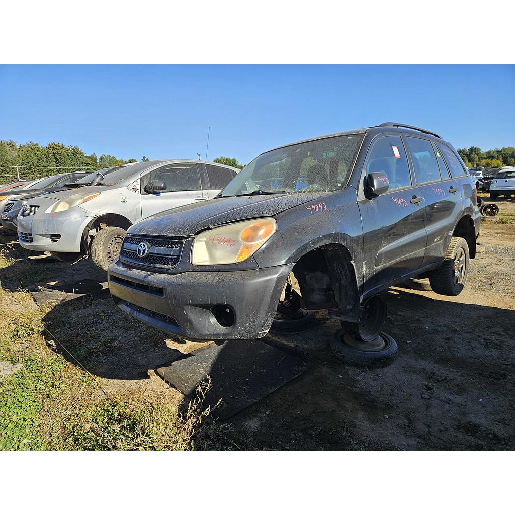 TOYOTA RAV4 2005