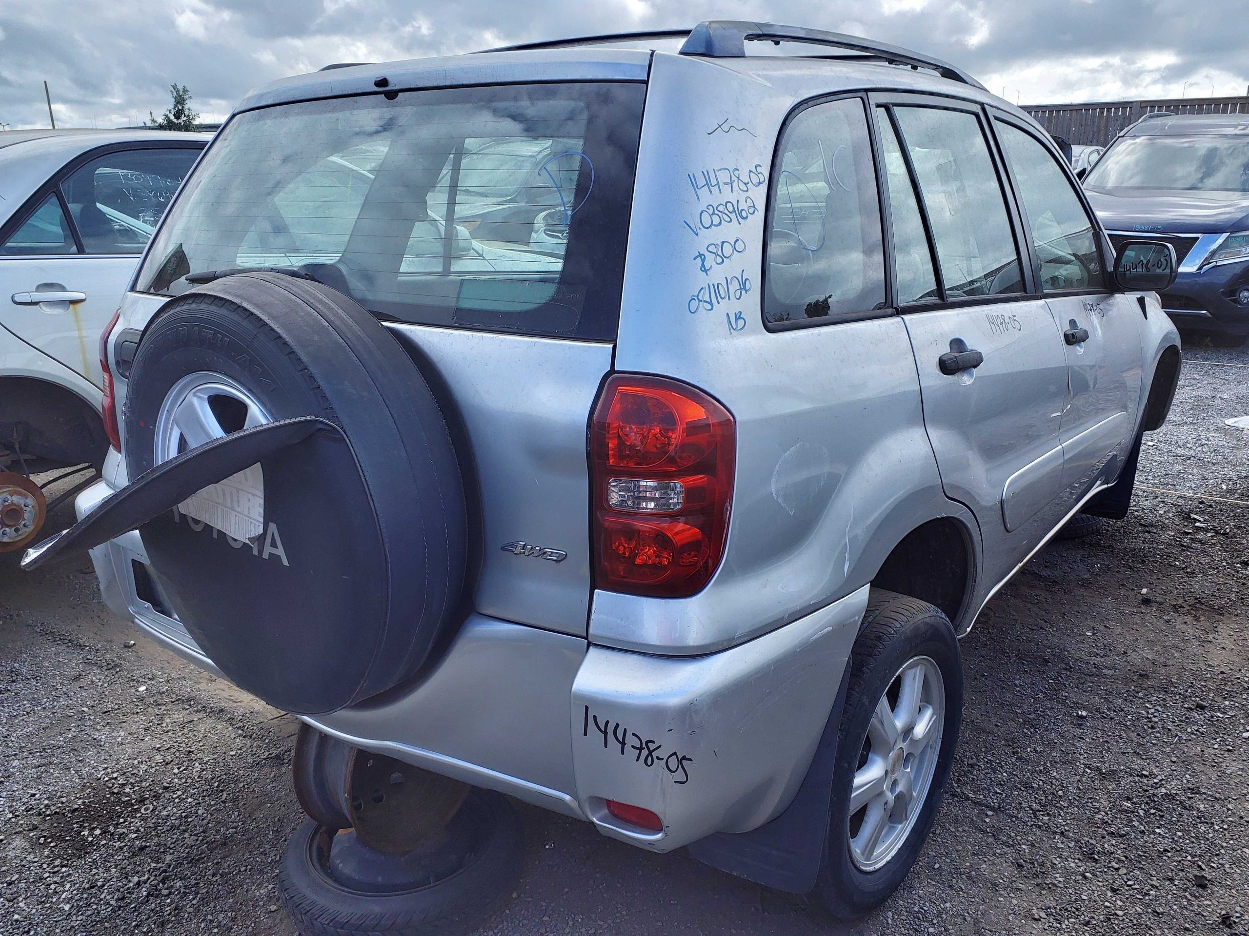 TOYOTA RAV4 2005