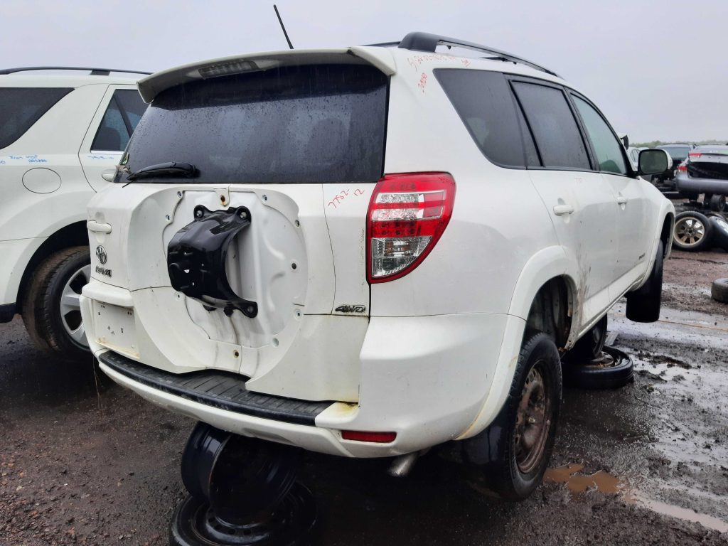TOYOTA RAV4 2012