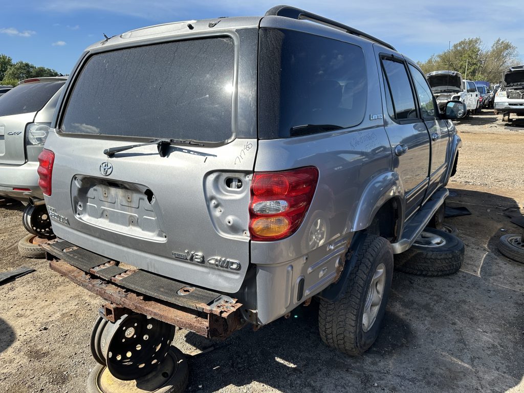 TOYOTA SEQUOIA 2003