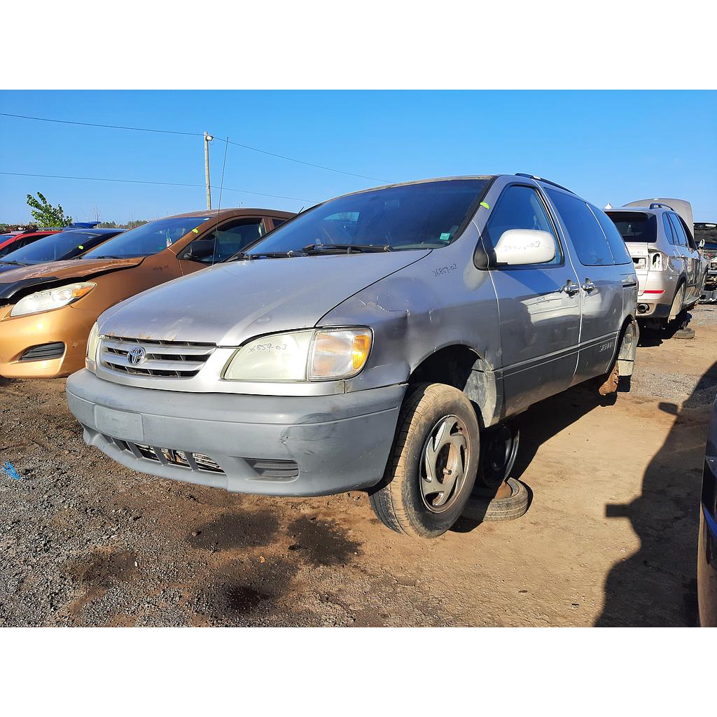 TOYOTA SIENNA 2003