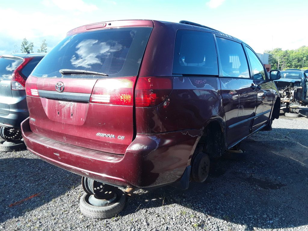 TOYOTA SIENNA 2004