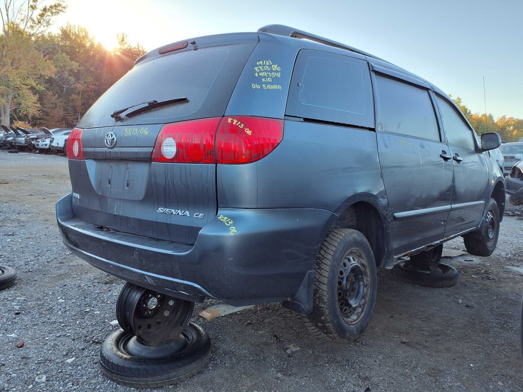 TOYOTA SIENNA 2006