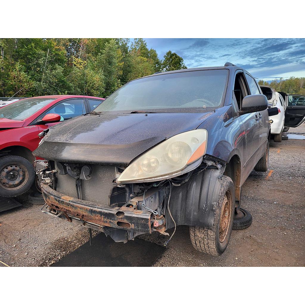 TOYOTA SIENNA 2006