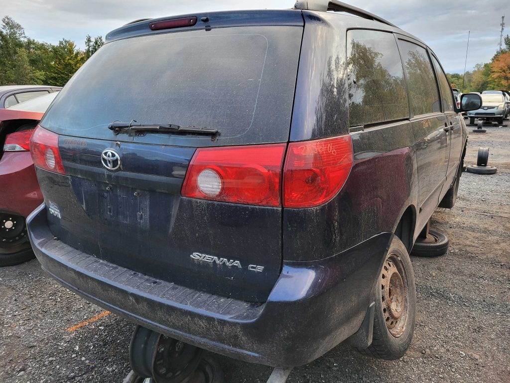 TOYOTA SIENNA 2006