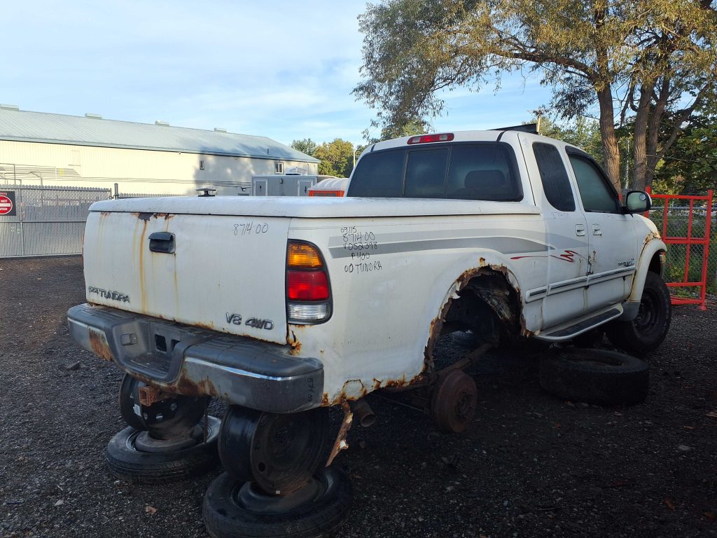 TOYOTA TUNDRA 2000