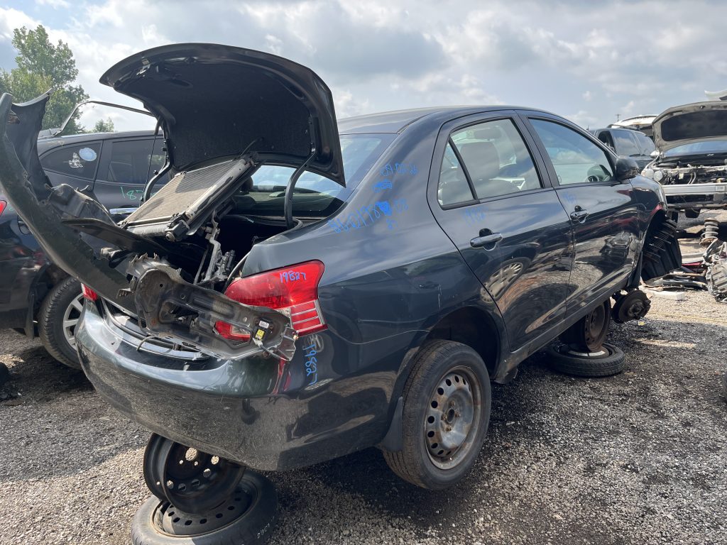TOYOTA YARIS 2008