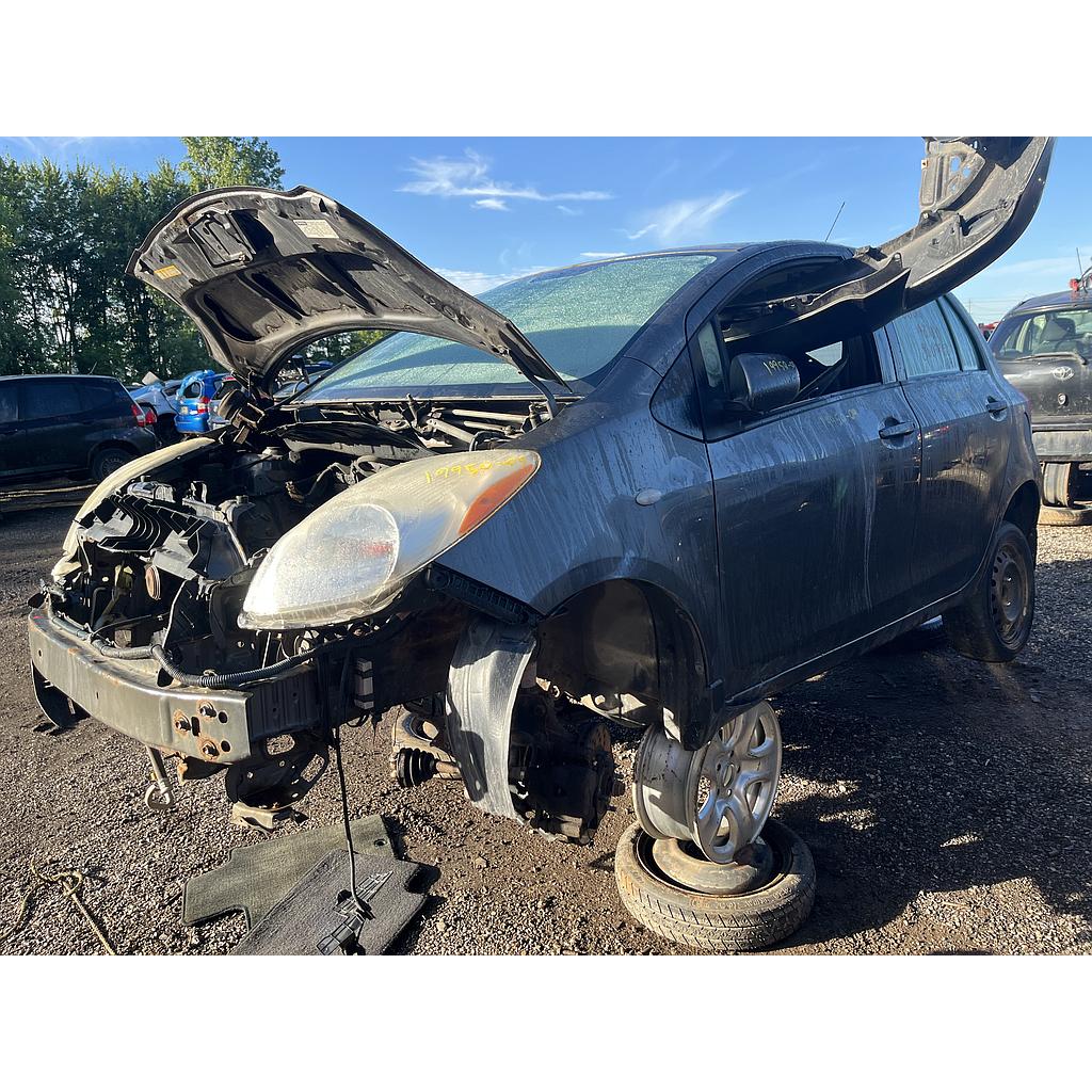 TOYOTA YARIS 2009
