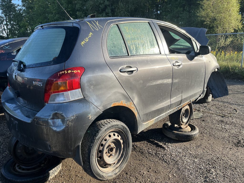 TOYOTA YARIS 2009
