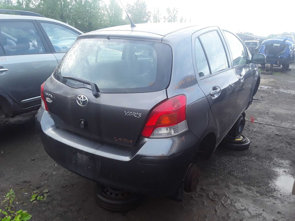 TOYOTA YARIS 2009