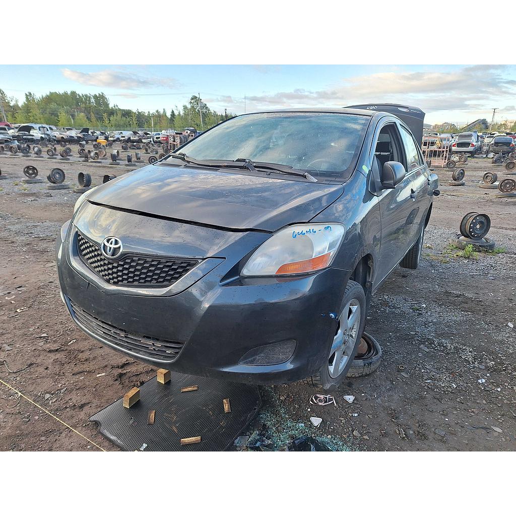 TOYOTA YARIS 2009