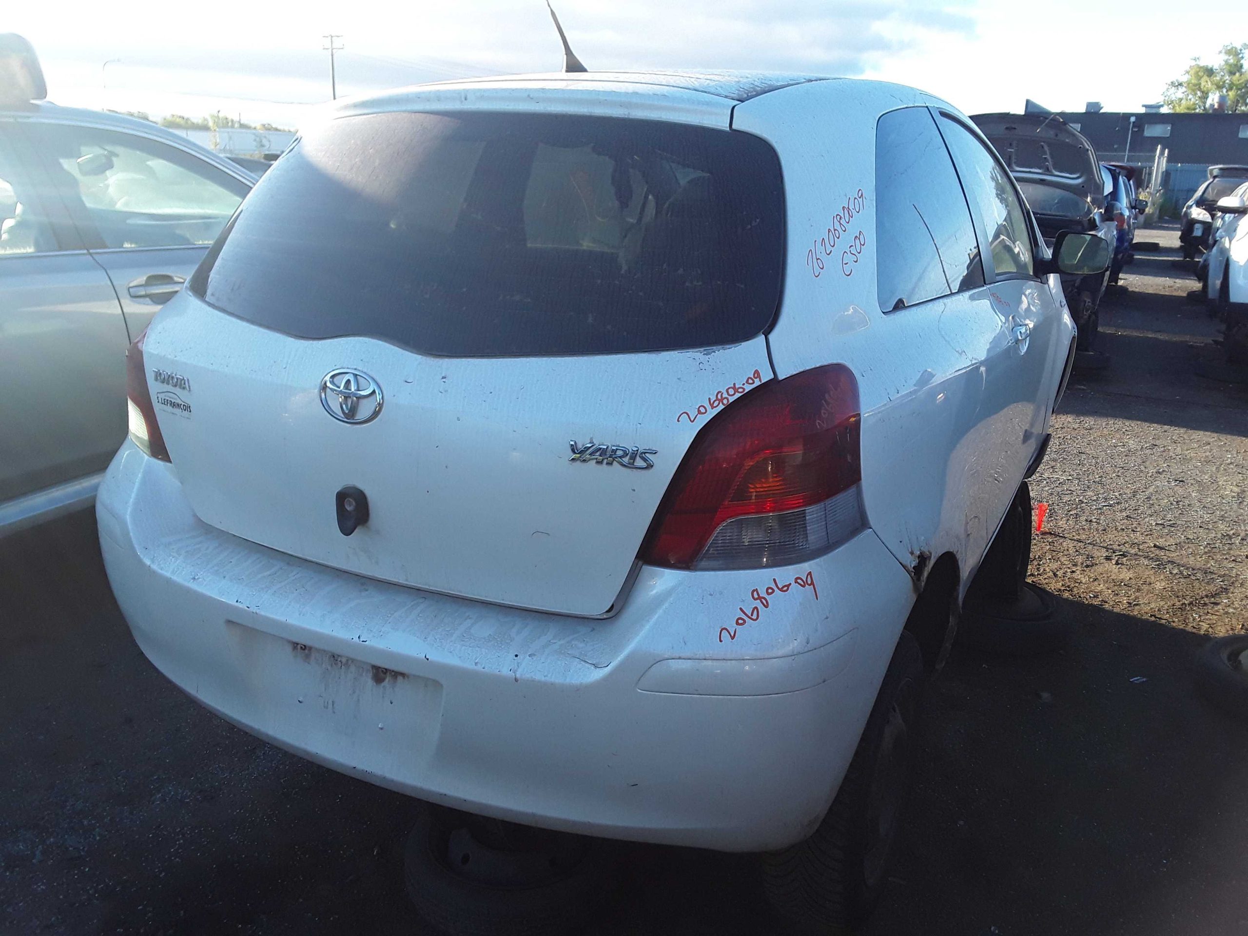 TOYOTA YARIS 2009