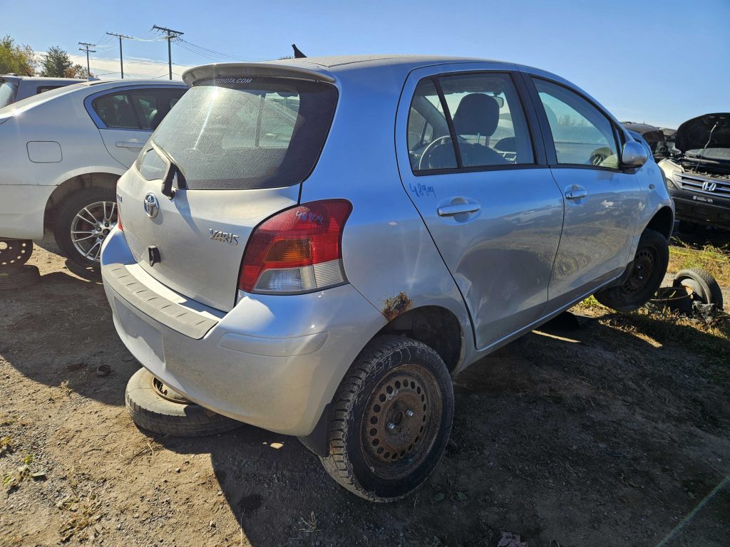 TOYOTA YARIS 2009