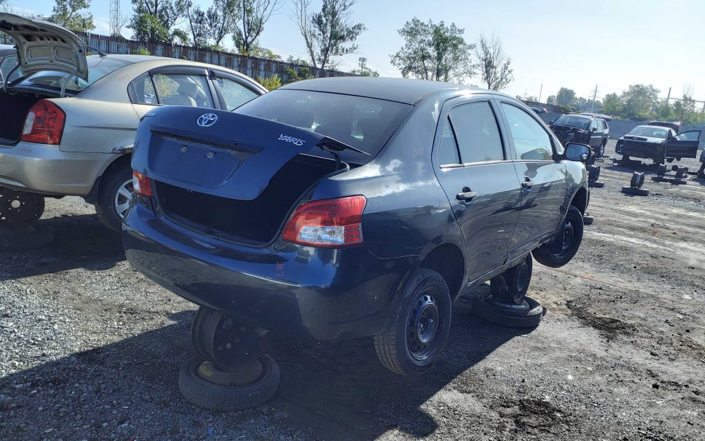 TOYOTA YARIS 2010